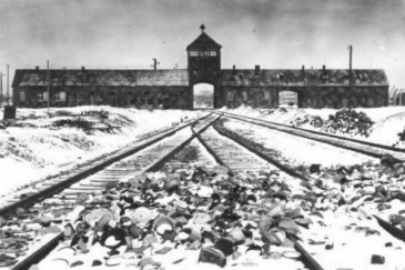 77 rocznica buntu Romów w KL Auschwitz - Birkenau 